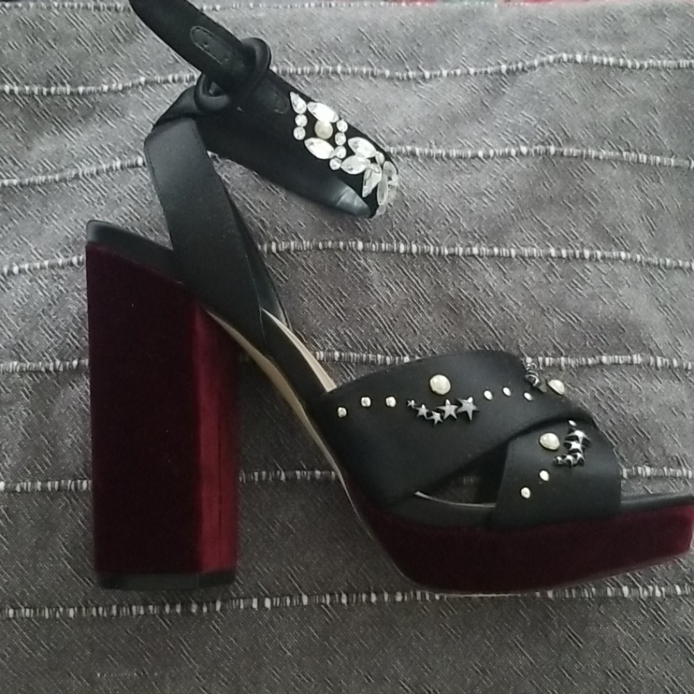 Beaded shoe